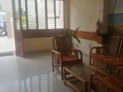 Venta de HOTEL centrico, dos pisos  19 habit  $340,000