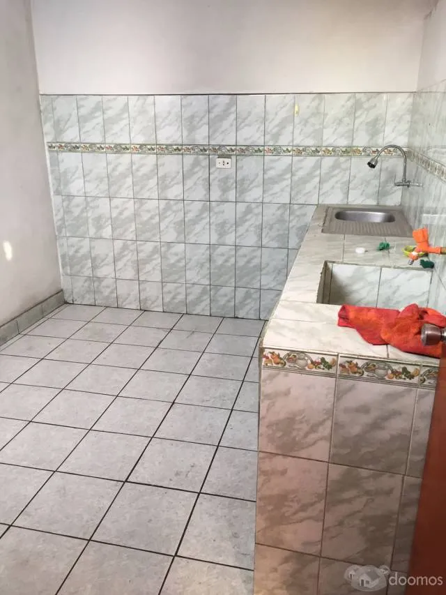 ALQUILO DEPARTAMENTO SEGUNDO PISO EN CALLE LA VERBENA 308 URB. SANTA FELICIA - LA MOLINA — foto 6