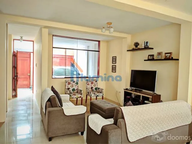 VENDO HERMOSA CASA EN 06 DE MAYO - ILO - 5