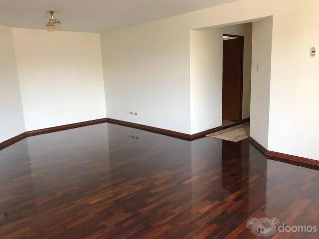 DEPARTAMENTO A 3 CUADRAS DEL CENTRO COMERCIAL CHACARILLA — foto 2
