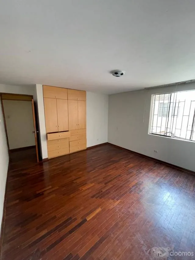 ALQUILO AMPLIO DEPARTAMENTO EN ZONA CÉNTRICA RESIDENCIAL DE CHORRILLOS — foto 6