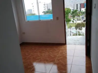 ALQUILO HABITACIÓN EN CHORRILLOS