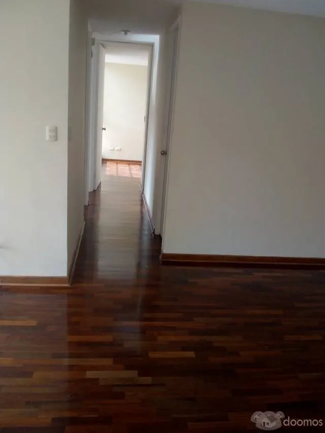 ALQUILO LINDO DEPARTAMENTO 2DO PISO- ASCENSOR — foto 4