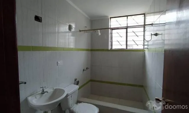 Alquilo departamento amplio y en muy buen estado con 3 dormitorios en San Luis — foto 3