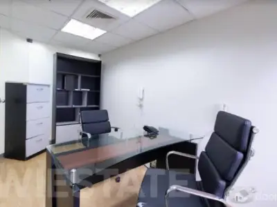 venta Oficina en  Miraflores (AMOBLADA)