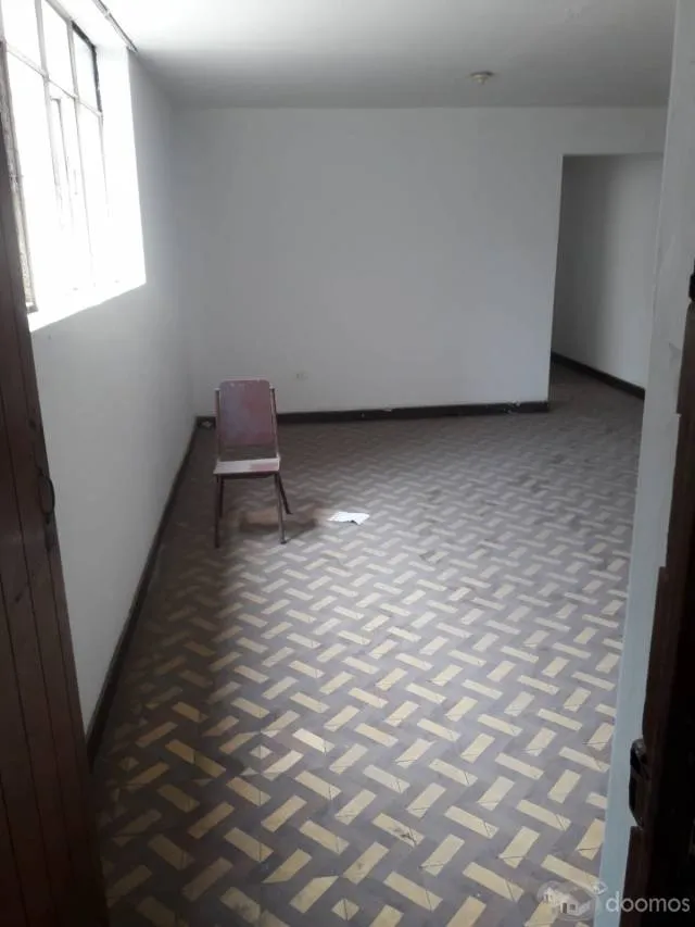 VENTA DE DEPARTAMENTO EN JIRON PARURO CUADRA 13 — foto 2