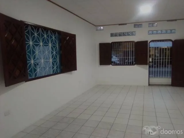 Alquilo casa 10x30 S/. 2,100 - 1