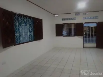 Alquilo casa 10x30 S/. 2,100