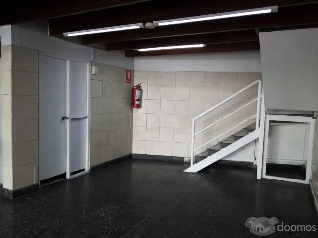 Alquilo local en zona comercial Santa Catalina - La Victoria — foto 6