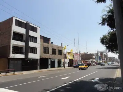 VENDO CASA CENTRO DE CHIMBOTE