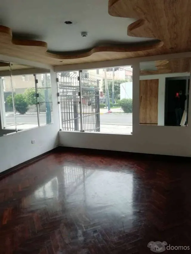 Local comercial u oficina amplia en San Isidro. Lima. — foto 2