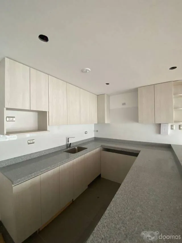 Departamento en Miraflores de Estreno · 110m² · 3 Dormitorios · 1 Estacionamiento — foto 3