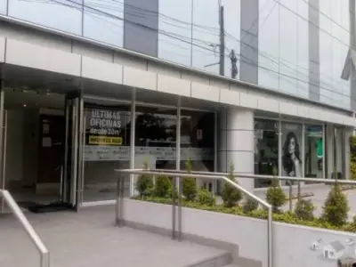 ALQUILO EXCELENTE OFICINA EN MIRAFLORES