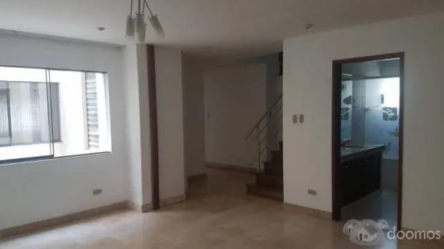 EN VENTA AMPLIO Y COMODO DPTO DUPLEX EN LA AV. VELASCO ASTETE CHACARILLA SURCO — foto 5
