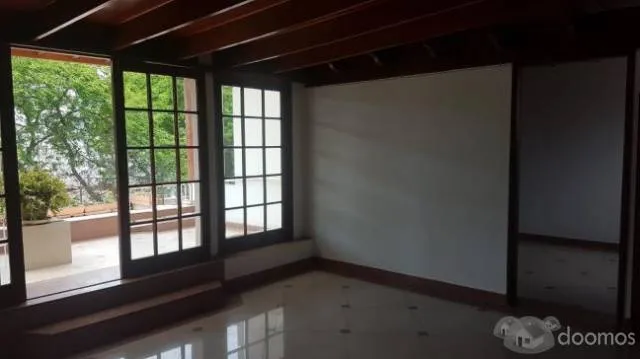 EN VENTA AMPLIO Y COMODO DPTO DUPLEX EN LA AV. VELASCO ASTETE CHACARILLA SURCO — foto 7