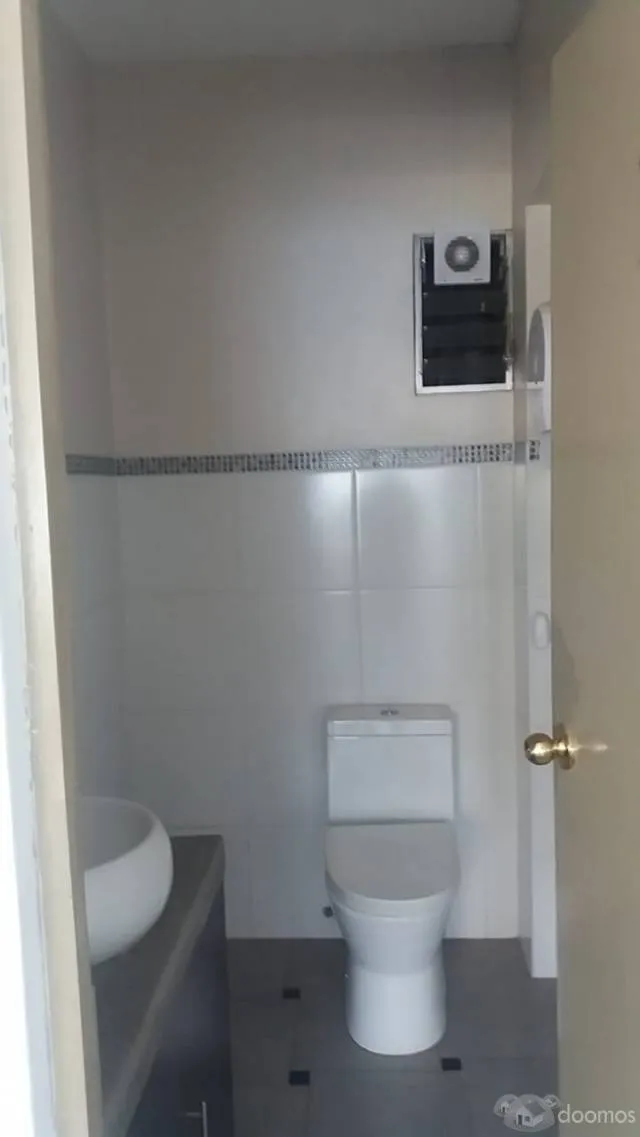 EN ALQUILER Y/O VENTA OFICINA EN AV. DEL EJERCITO MIRAFLORES — foto 2