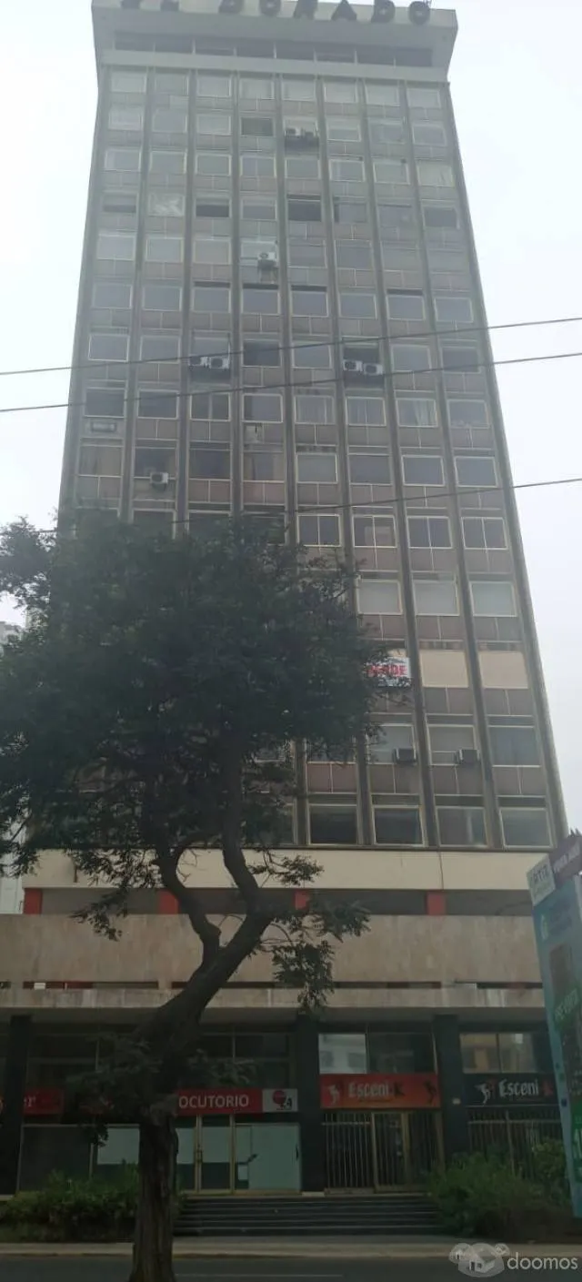 ALQUILER DE OFICINA O LOCAR COMERCIAL EN ZONA ESTRATEGICA EN EL EDIFICIO EL DORADO — foto 2