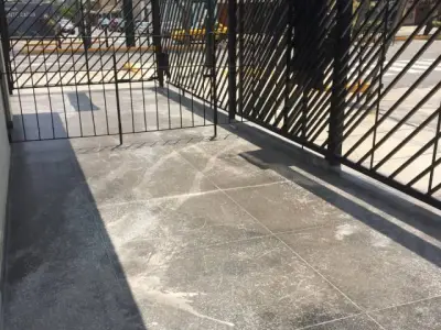 VENTA DE DPTO. 1ER PISO 2 HABIT ($ 81000) + 1 COCHERA ($ 14000) TODO 95 MIL DÓLARES (55 m²)