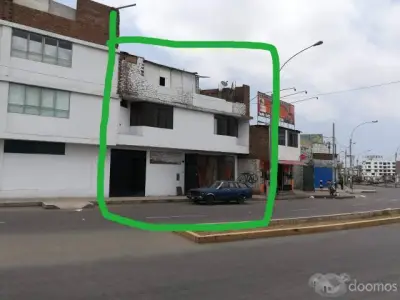 SE VENDE LOCAL S.M.P.  AV.UNIVERSITARIA Y CARLOS YZAGUIRRE  PLENA ESQUINA