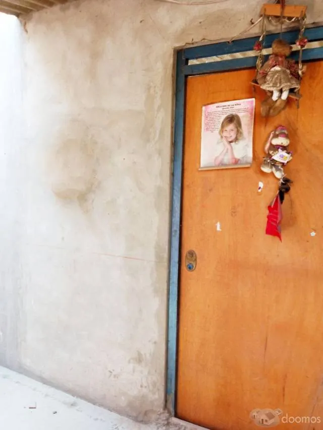 Venta de casa con plano + título de propiedad en el distrito de Mi Perú — foto 6