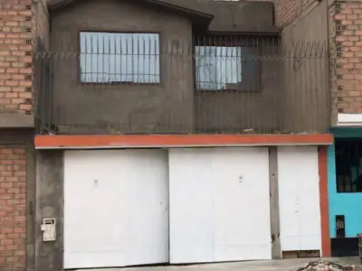 VENTA DE CASA EN URBANIZACIÓN EL PINAR – COMAS