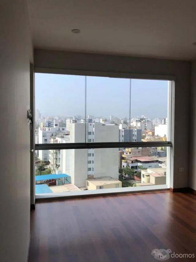 Bonito departamento con buena vista y excelente distribución — foto 2
