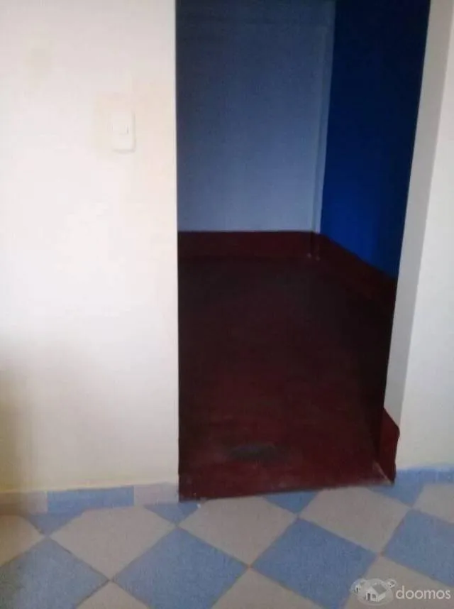 REMATE CASA DE 3 PISOS - 4