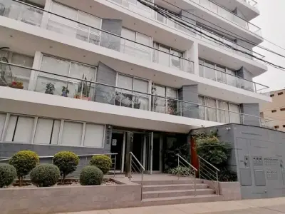 VENTA DE DEPARTAMENTO FRENTE A PARQUE CASTILLA -  EDIFICIO LE SAULE  - JR. MANUEL VILLAVICENCIO - LINCE