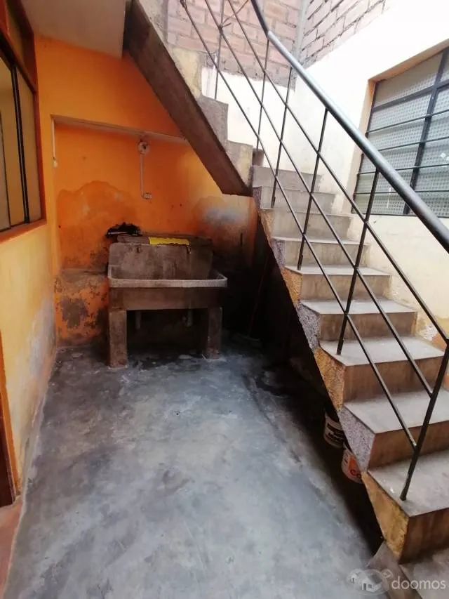 VENTA DE CASA DE 2 PLANTAS EN URBANIZACIÓN EL CARMEN - COMAS — foto 11