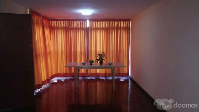 CASA ESQUINA FRENTE PARQUE ZONA RESIDENCIAL SURCO — foto 5