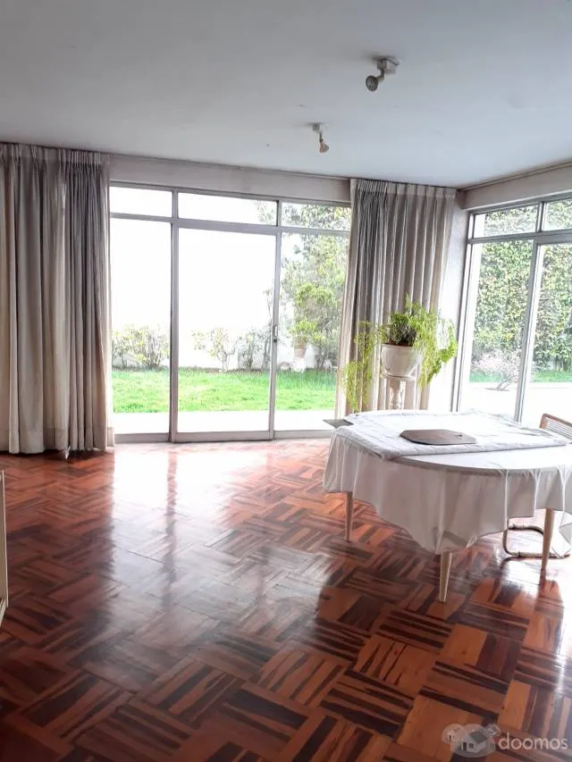 VENTA DE HERMOSA CASA DE 4 DORMITORIOS Y PISCINA — foto 2
