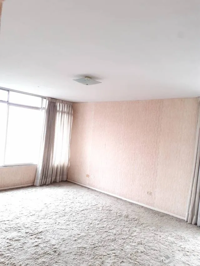 VENTA DE HERMOSA CASA DE 4 DORMITORIOS Y PISCINA — foto 4