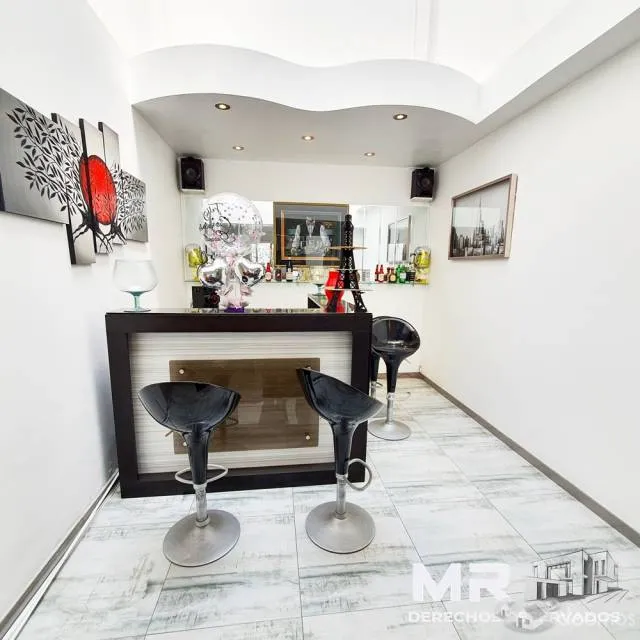 VENCO CASA LISTA PARA VIVIR CERCA A PARQUE — foto 4