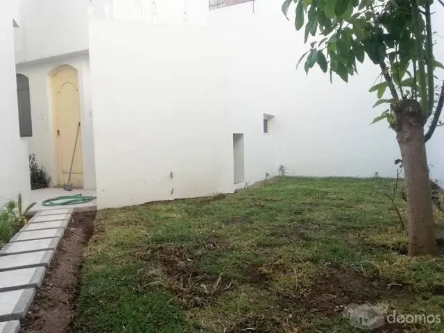 En venta bonita casa en el distrito de Yanahuara - 7