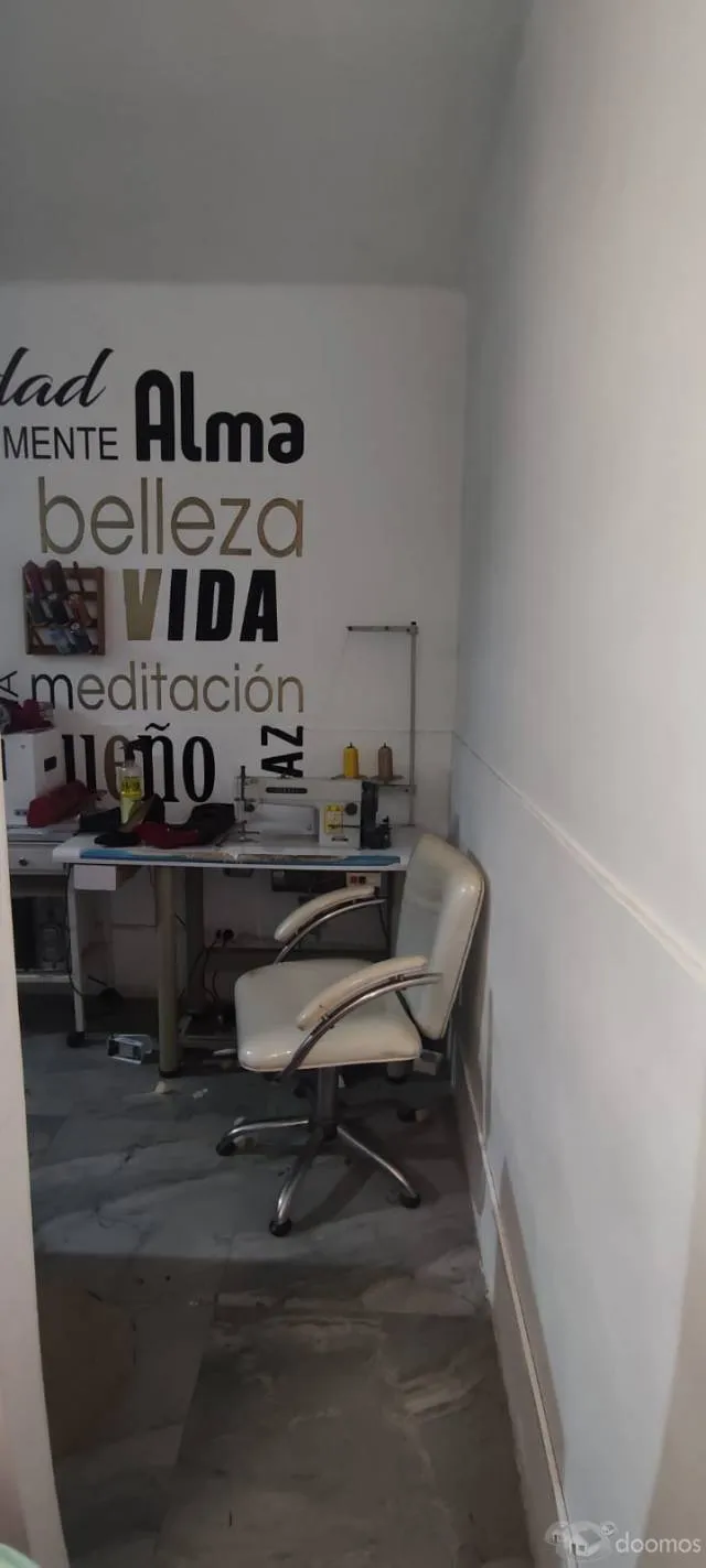 Vendo Local Comercial con Licencia Múltiple en Zona Comercial de San Miguel — foto 6