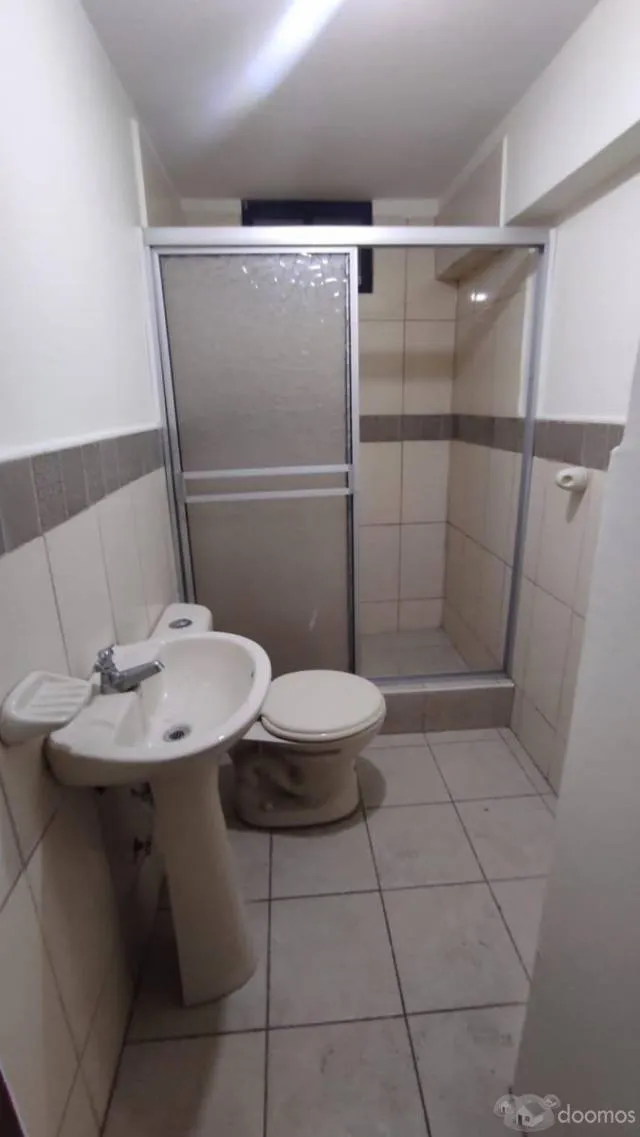Se alquila departamento de 2 cuartos en Mirones - Cercado — foto 7