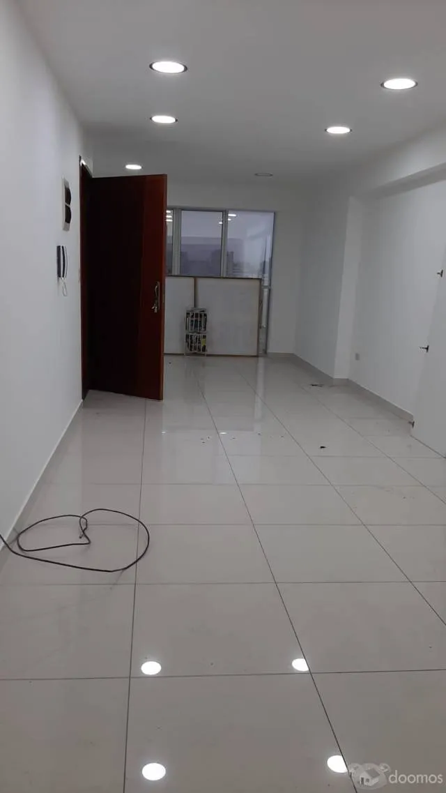 OFICINAS EN VENTA DE 78 y 80 mt2. EDIFICIO EMPRESARIAL - 5