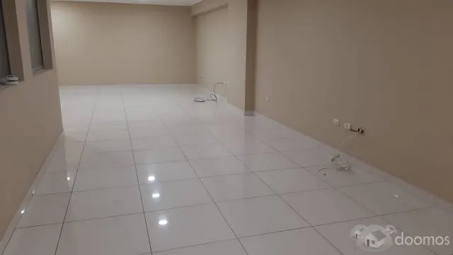 OFICINAS EN VENTA DE 78 y 80 mt2. EDIFICIO EMPRESARIAL - 6