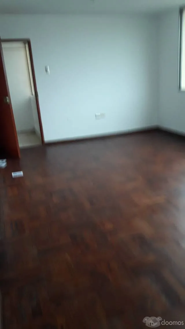 Miraflores, vendo depatamento a 1/2 cuadra del ovalo (cine Pacifico) — foto 2