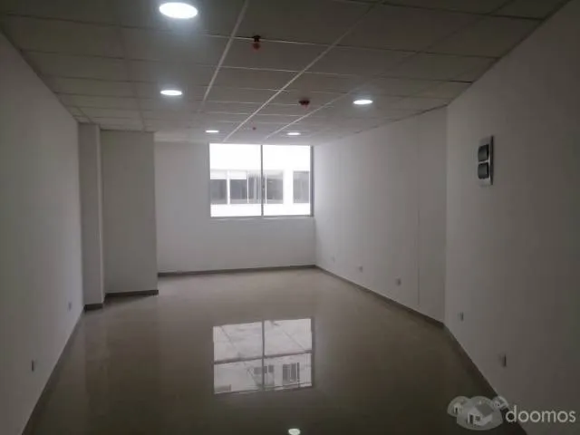 ALQUILER DE LOCAL TIPO OFICINA O CONSULTORIO EN EDIFICIO NUEVO DE ESTRENO - 1