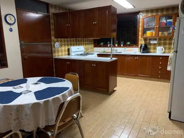 CLIENTE VENDE CASA EN SURCO CDRA. 6 DE LA AV. LA MERCED LIMITE CON MIRAFLORES — foto 4