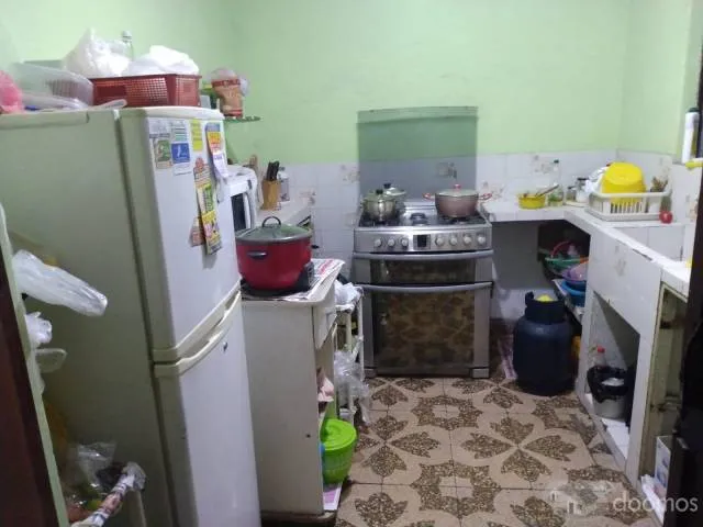 SE ALQUILA CASA GRANDE CON SALON, 3 DORM, 2 BANOS, EN RESIDENCIAL AEROPUERTO — foto 3