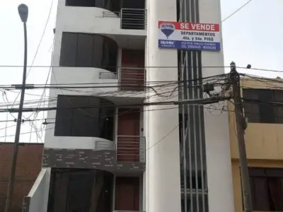 DEPARTAMENTO EN PRIMER PISO EN SAN MARTIN DE PORRES