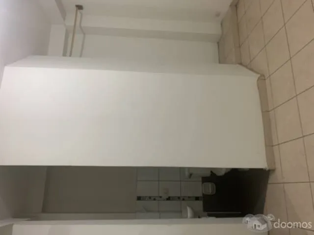Se alquila primer piso con cochera y minidepartamento — foto 2