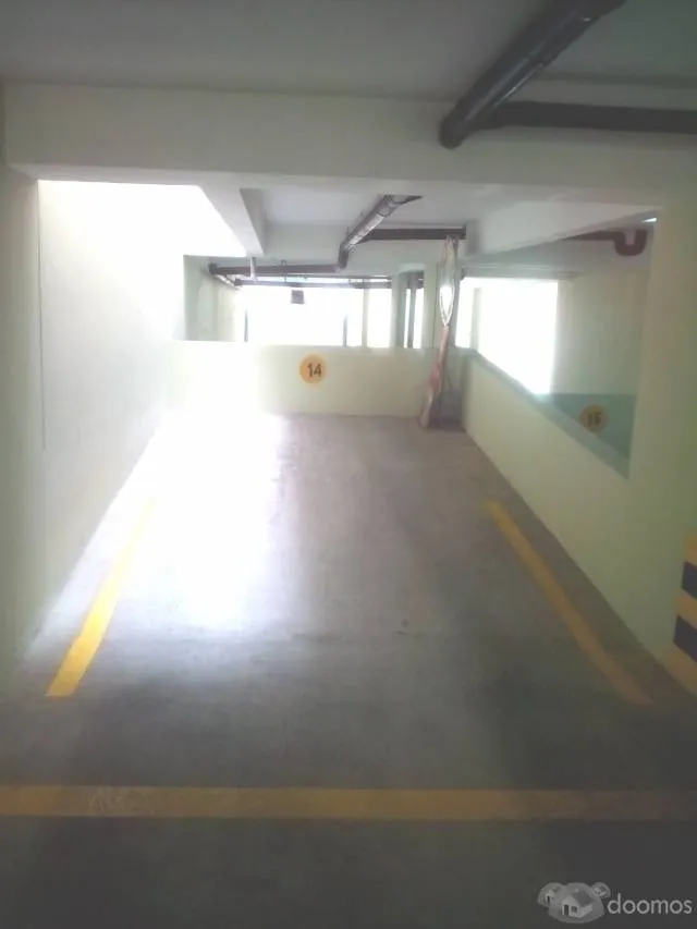 VENTA Estacionamiento en MIRAFLORES, altura cuadra 12 Larco — foto 2