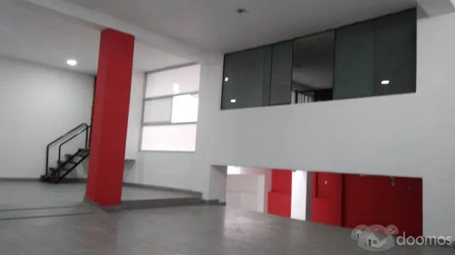 alquilo/vendo LOCAL COMERCIAL/INDUSTRIAL 840 m2 COLONIAL 15 / 16 CERCADO LIMA — foto 3