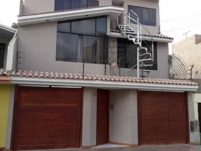 OCASIÓN VENDO HERMOSA CASA EN CIUDAD DE ICA