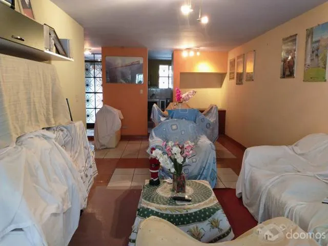 Departamento en Primer Piso con Cochera y Jardín - Santa Anita — foto 5
