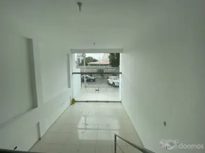 ALQUILO OFICINAS P EMPRESA AV. LARCO 475 FRENTE AL COLEGIO SAN VICENTE DE PAUL