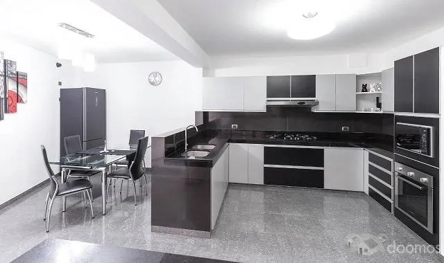 HERMOSA CASA EN ZONA EXCLUSIVA DE SURCO — foto 3